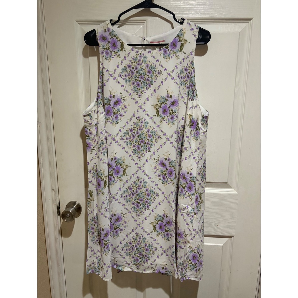 Andre by Unit white and purple floral sleeveless dress. size: 1XL
